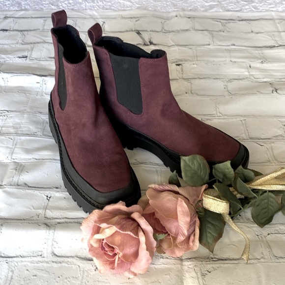 Nordstrom Rack Chunky Lug Sole Bellamy Chelsea Booties - Picture 3 of 12